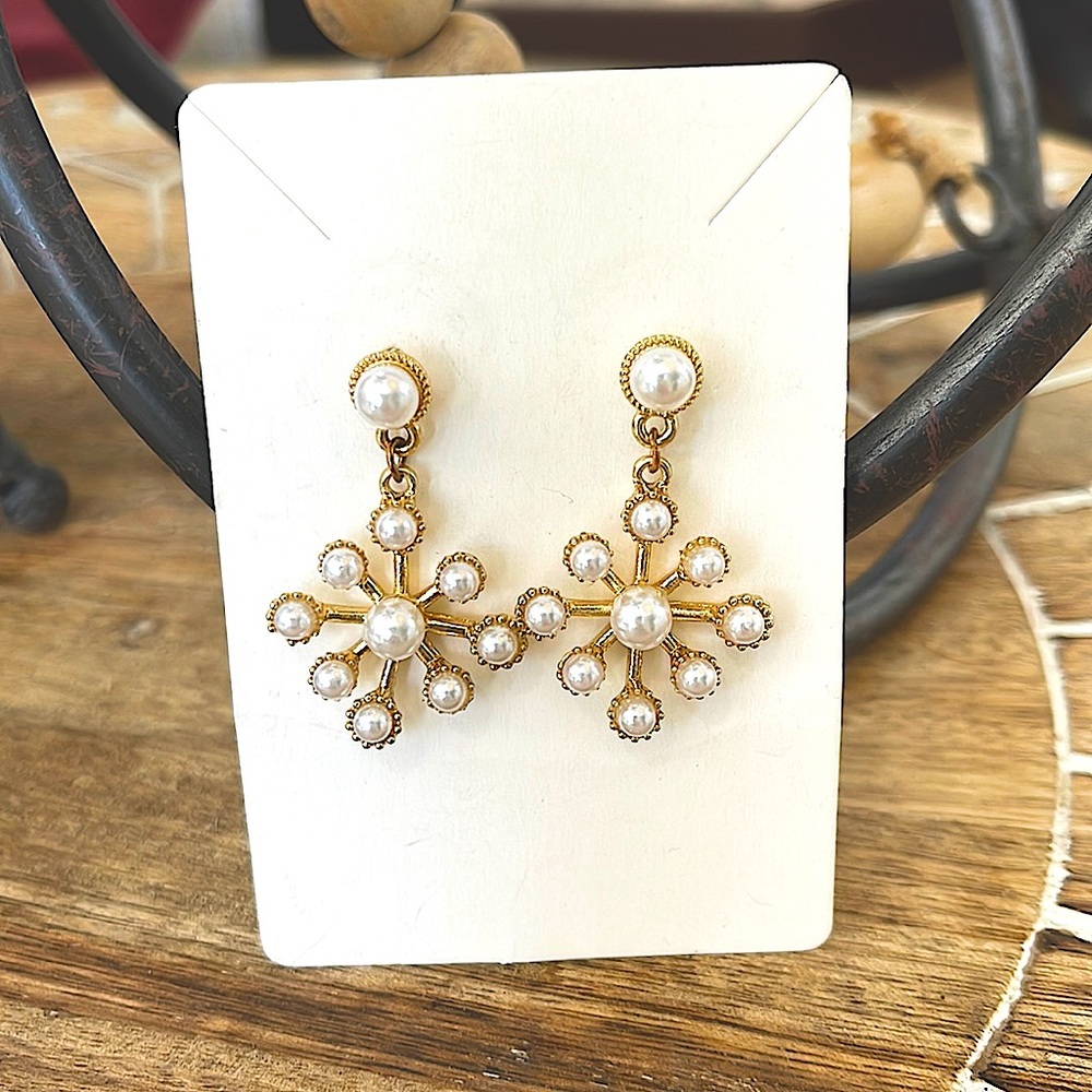 Pearl good starburst earrings
